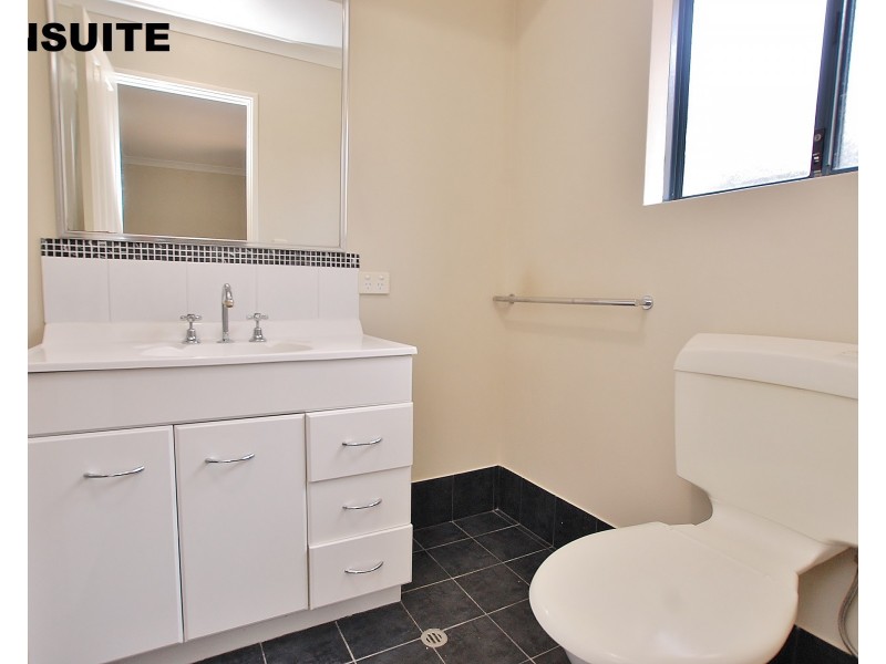 1 Strathmore Parkway, Ellenbrook WA 6069