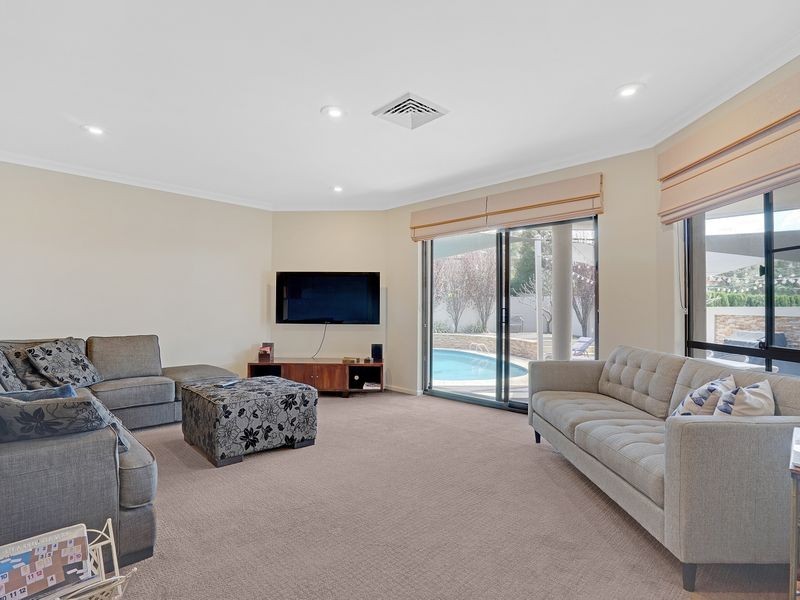 1 Cascade Avenue, Dianella WA 6059