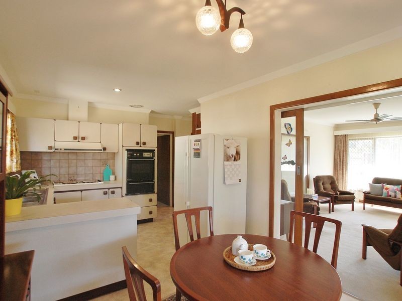 139 Howes Crescent, Dianella WA 6059