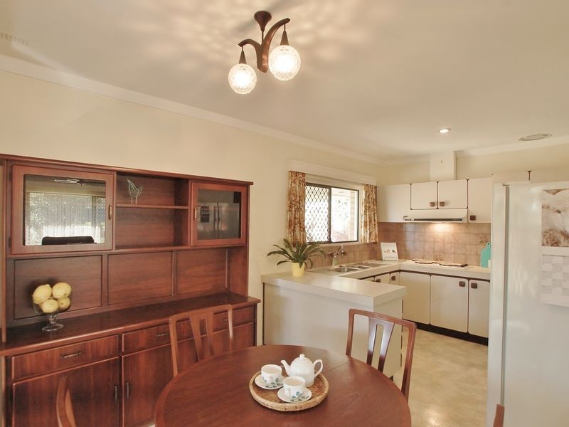 139 Howes Crescent, Dianella WA 6059