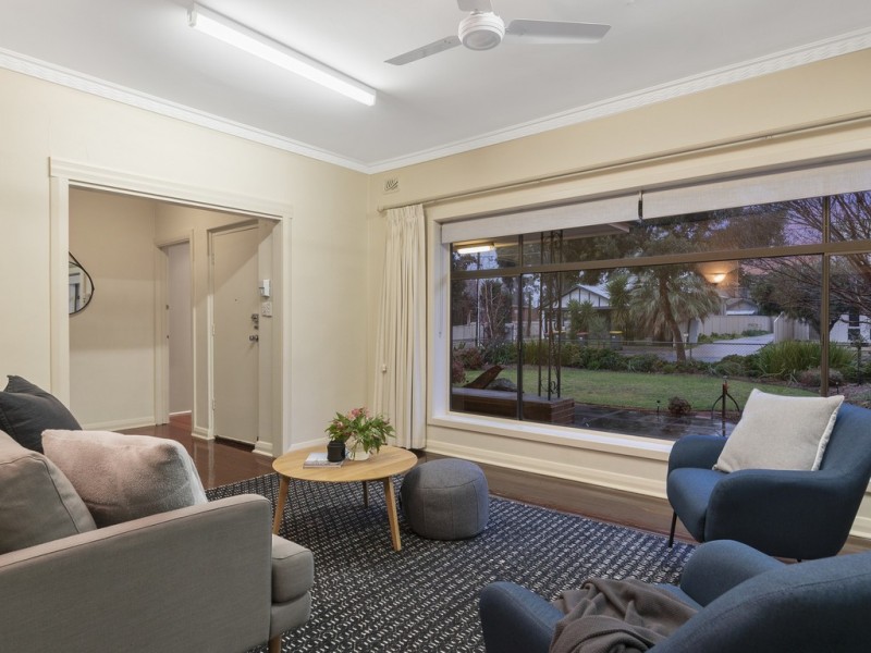 12 Barnes Avenue, Marleston SA 5033