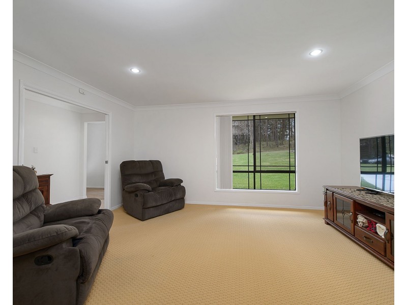 5 Fenton Drive, King Creek NSW 2446