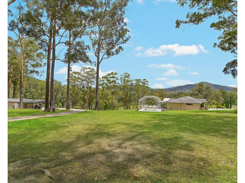 5 Fenton Drive, King Creek NSW 2446