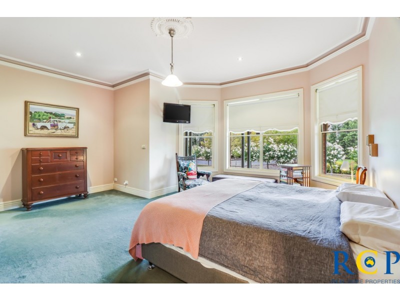 Lovely Banks VIC 3221