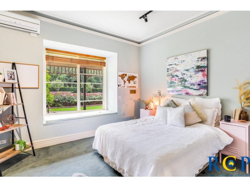 Lovely Banks VIC 3221