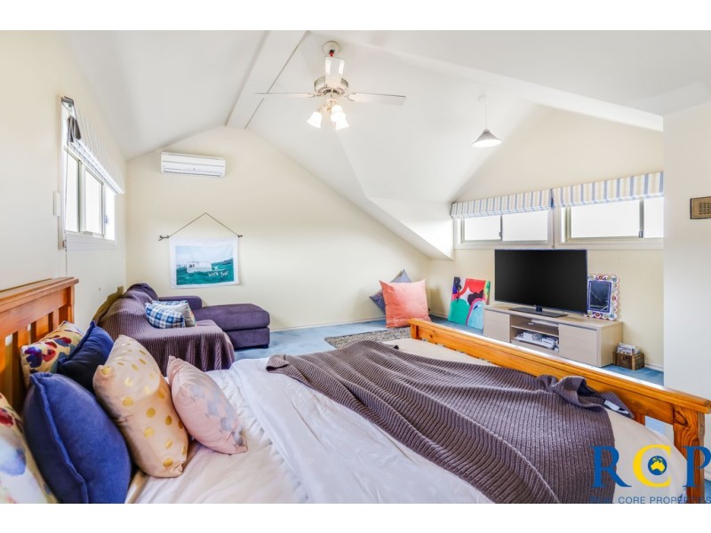 Lovely Banks VIC 3221