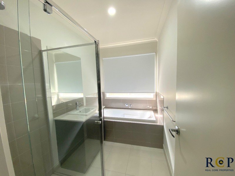 35 Bishopsgate Avenue, Tarneit VIC 3029