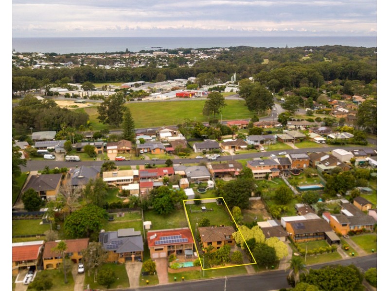 12 Mirroola Crescent, Toormina NSW 2452