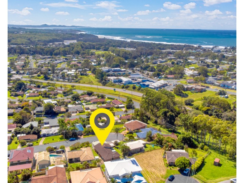 8 Barnes Street, Woolgoolga NSW 2456