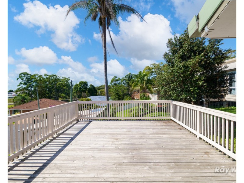 8 Barnes Street, Woolgoolga NSW 2456