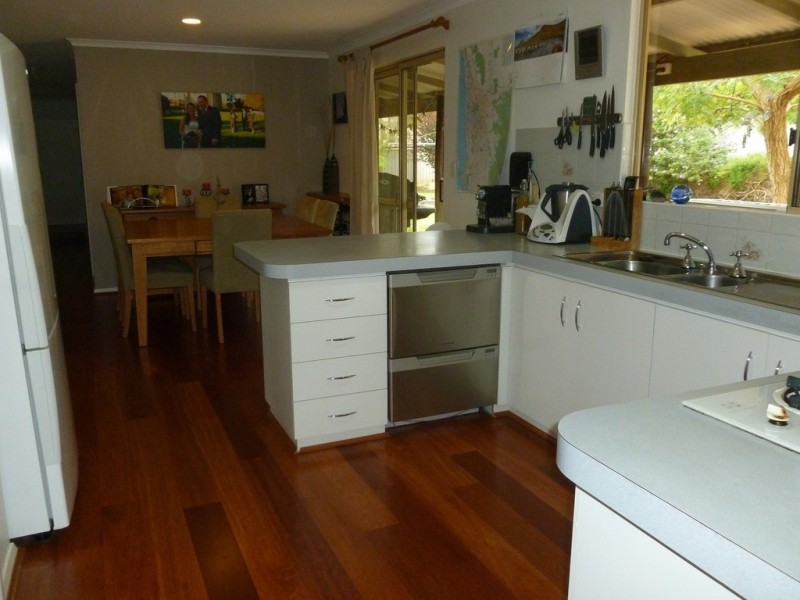 20 James Street, Swan View WA 6056