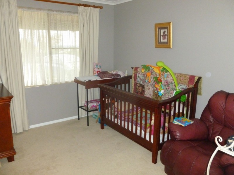 20 James Street, Swan View WA 6056