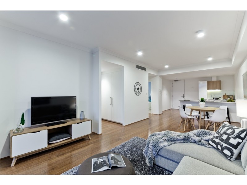 2/5 Barker Avenue, Como WA 6152
