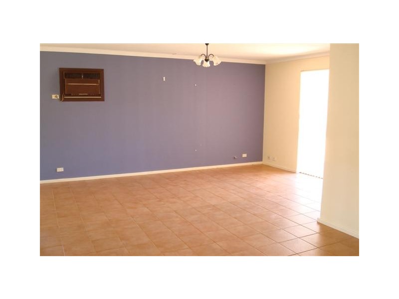 2 Scales Way, Spearwood WA 6163