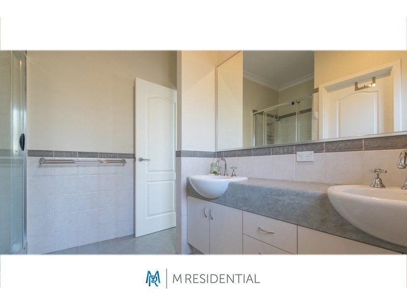27 Stitfold Promenade, Salter Point WA 6152