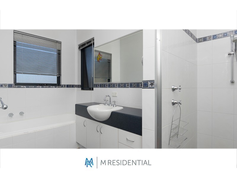 27 Stitfold Promenade, Salter Point WA 6152