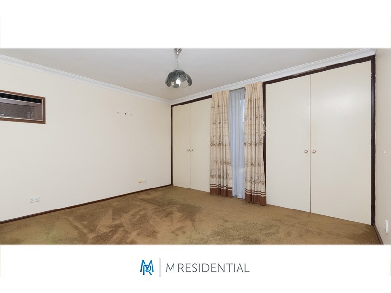 33 Jones Street, Stirling WA 6021