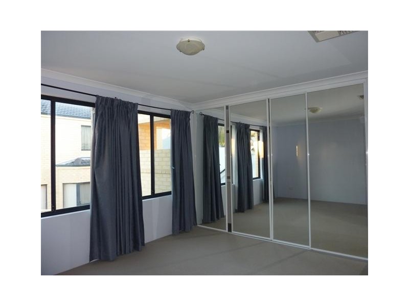 2/44 Brandon Street, Kensington WA 6151