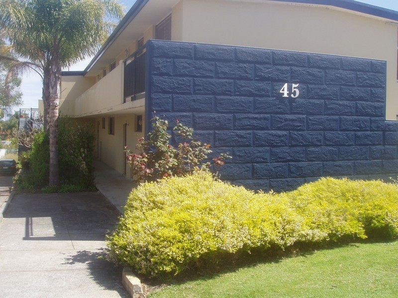 6/45 Robert Street, Como WA 6152