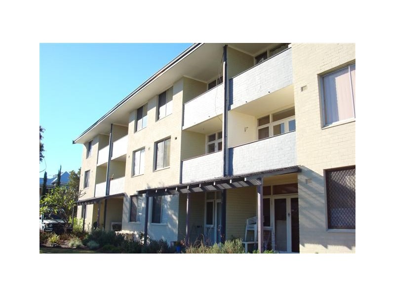 2/54 Melville Parade, South Perth WA 6151