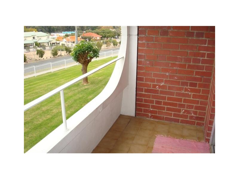 10/46 Howick Street, Lathlain WA 6100