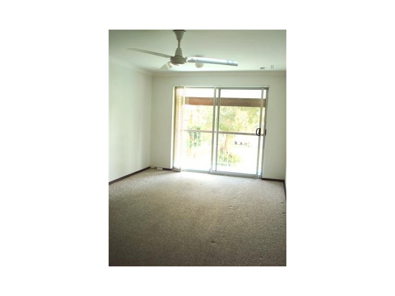 16/1 Clydesdale Street, Como WA 6152