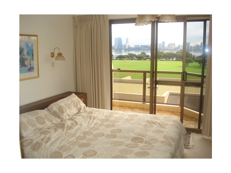 9/20 Garden Street, South Perth WA 6151