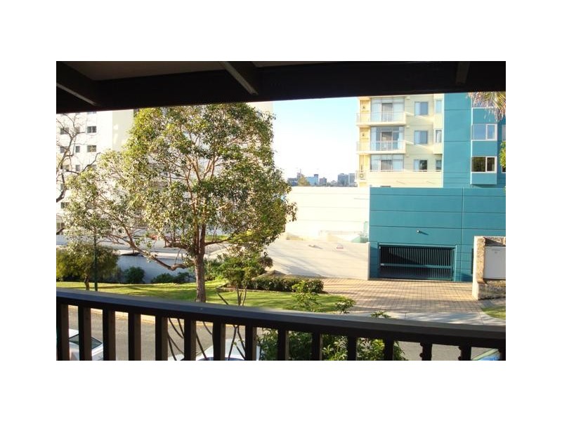 9/3 Darley Street, South Perth WA 6151