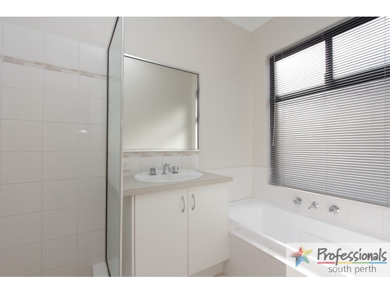 3/82-84 Queen Street, Bentley WA 6102