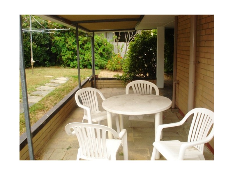 2 Hepburn Way, Booragoon WA 6154