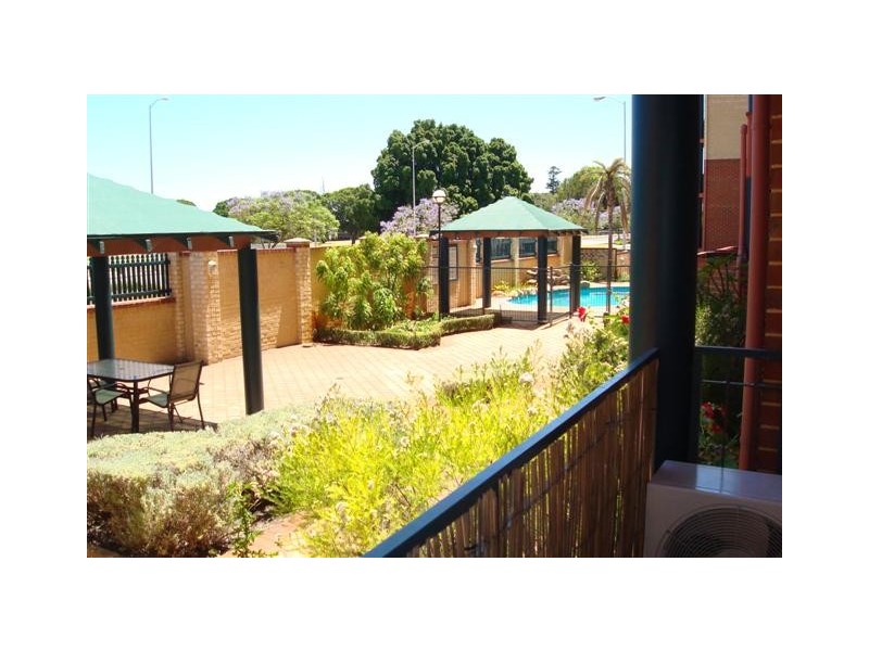 110/7-11 Heirisson Way, Victoria Park WA 6100