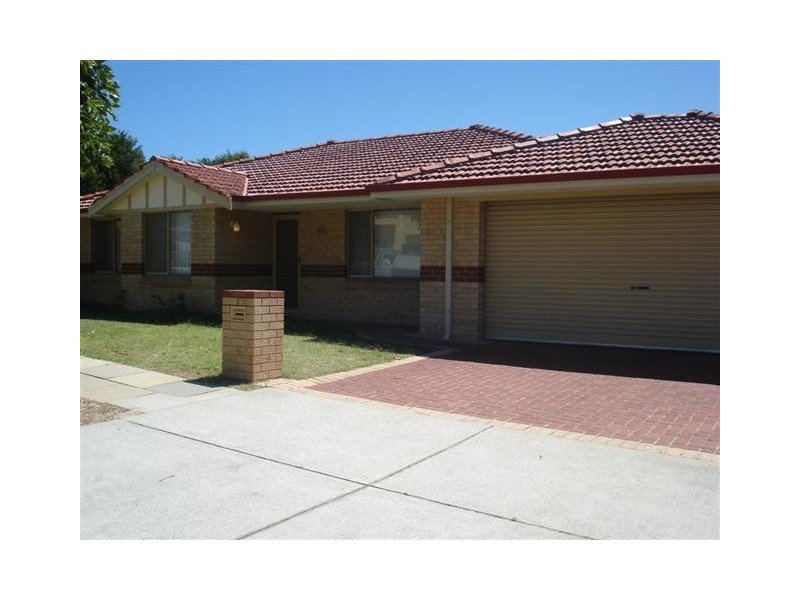 86A Cloister Avenue, Manning WA 6152