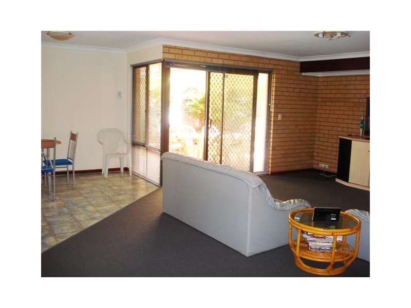 2/115 Swansea Street, East Victoria Park WA 6101