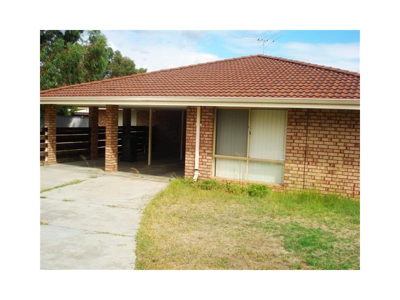 31 Coolabah Way, Forrestfield WA 6058