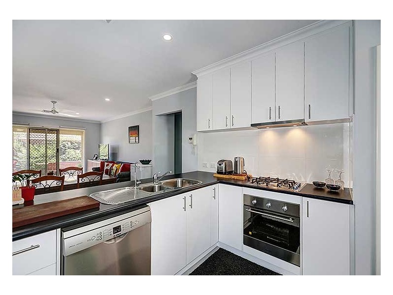 39a Chapman Road, St James WA 6102