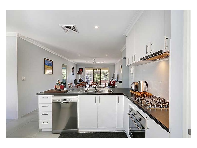 39a Chapman Road, St James WA 6102