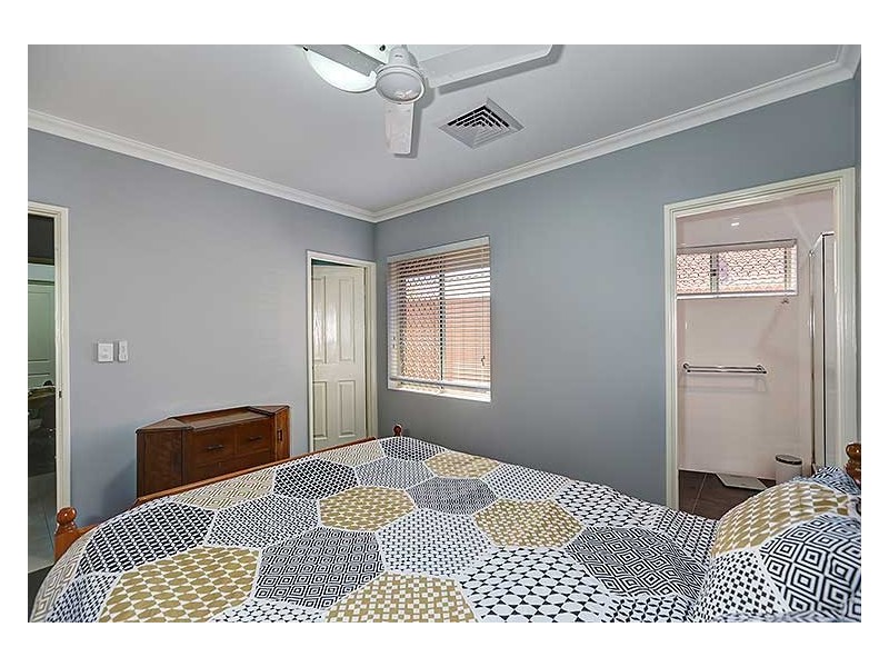 39a Chapman Road, St James WA 6102