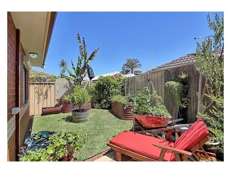 39a Chapman Road, St James WA 6102