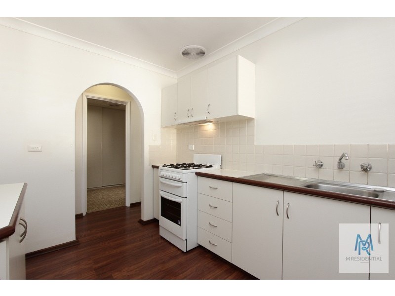 4/38 Saunders Street, Como WA 6152