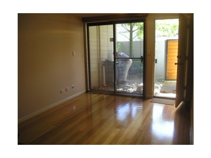 6/20 Park Road, Crawley WA 6009