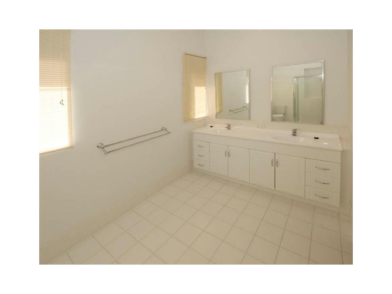 13 Sussex Street, Maylands WA 6051