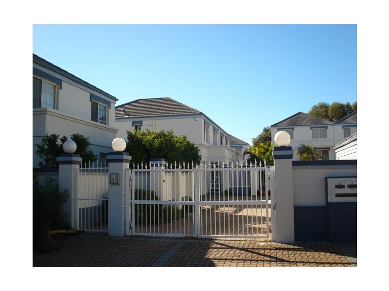 2/40 Mill Point Road, South Perth WA 6151