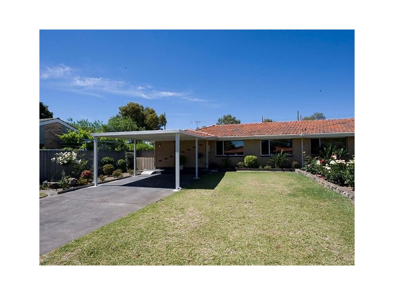 2 Satellite Place, Carlisle WA 6101