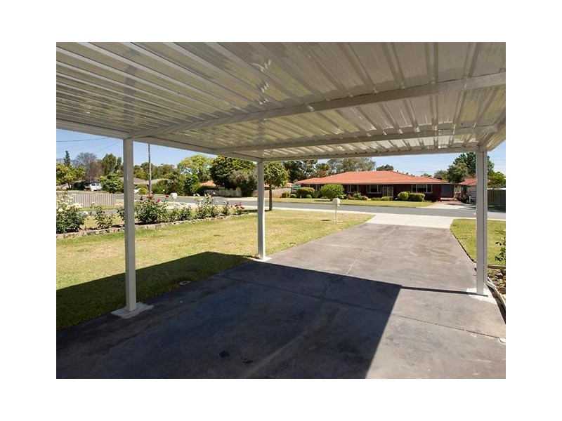 2 Satellite Place, Carlisle WA 6101