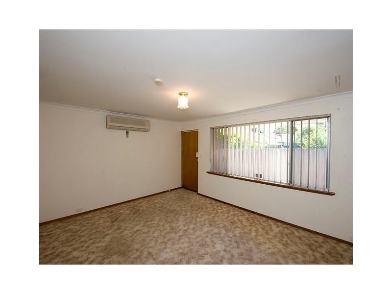 2 Satellite Place, Carlisle WA 6101