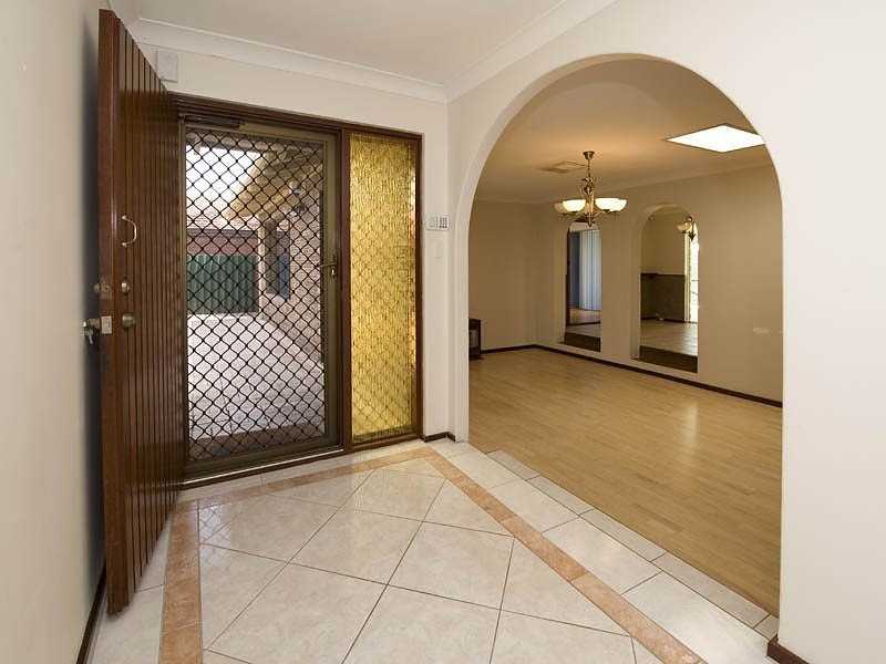 29 Matthew Way, Thornlie WA 6108