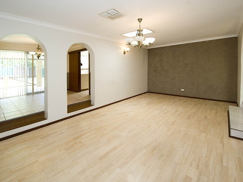 29 Matthew Way, Thornlie WA 6108