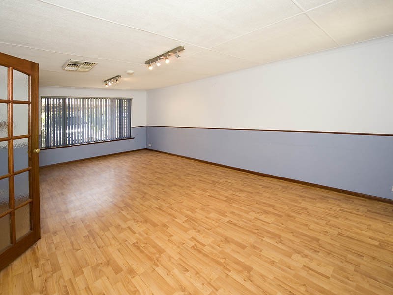 29 Matthew Way, Thornlie WA 6108