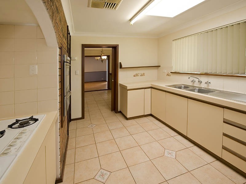 29 Matthew Way, Thornlie WA 6108