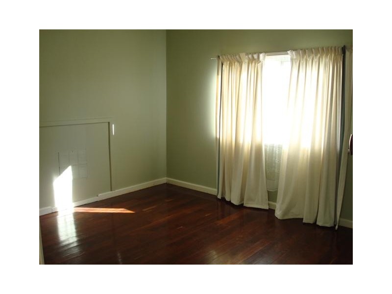 10 Derisleigh Street, Cannington WA 6107